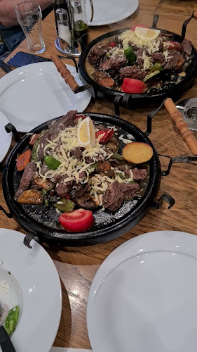 Luxor Restaurant - Гастрономия и хотелиерство