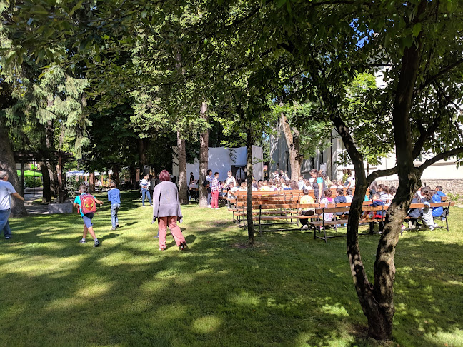 Opinii despre Cafe "BOX" / Кафе "БОКС" în Разлог - Гастрономия и хотелиерство