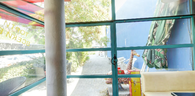 Търговски център "Сани", Тракия, бул. „Шипка“ 1, 4023 Пловдив