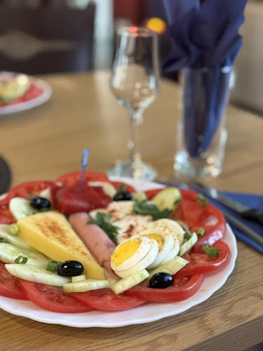 кафе"Брилянтин" - Гастрономия и хотелиерство