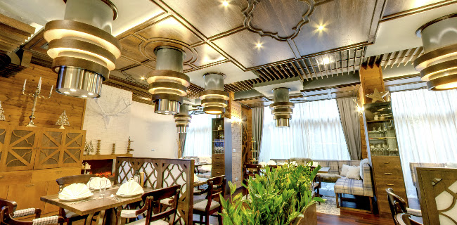 Алпийски ресторант "Фондю" - Гастрономия и хотелиерство