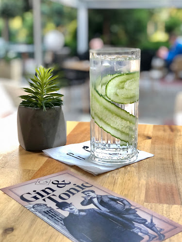 Opinii despre Gardens retro bar&café în Казанлък - Гастрономия и хотелиерство