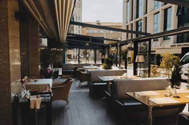 София център, бул. „Патриарх Евтимий“ 66, 1164 София