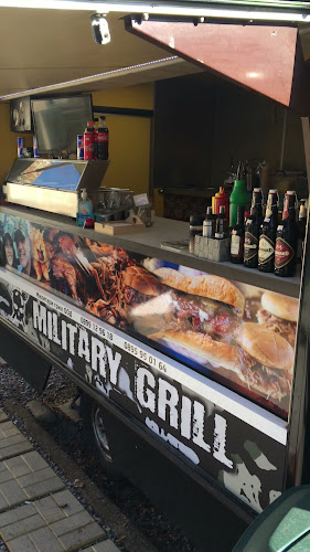 Кемпер за бързо хранене дърпано свинско