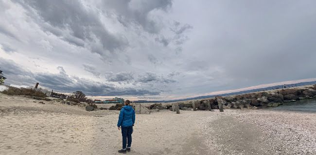 Caribi Beach Bar & Food Pomorie