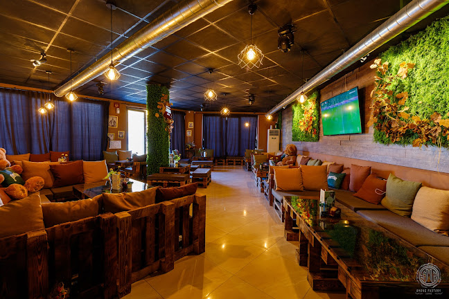 Factory Lounge & Garden - Гастрономия и хотелиерство