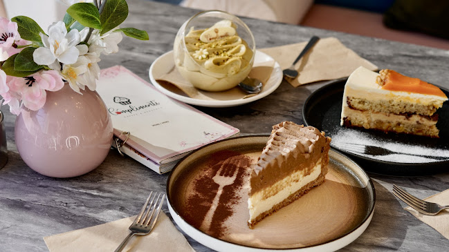 Opinii despre Complimenti - Coffee & Desserts | Декорирани торти, Сватбени торти, Сладолед, Кетъринг, Италианско кафе Пловдив în Пловдив - Гастрономия и хотелиерство