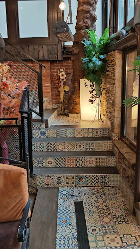 Opinii despre SASAGURI НДК Garden House în София - Гастрономия и хотелиерство