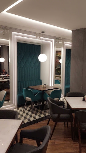 Тон Бонбон Рива Център - ресторант и детски център - Пловдив