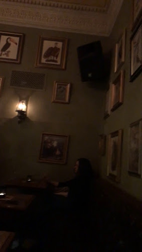 вход от Раковски Централен военнен клуб, бул. Цар Освободител 9, бул. „Цар Освободител“ 7, 1000 София