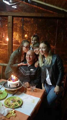 Бистро Глинени Гърнета - Гастрономия и хотелиерство