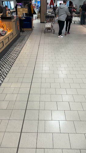 Споделено кафене и пекарна (Компартидо кафе и панадерия)