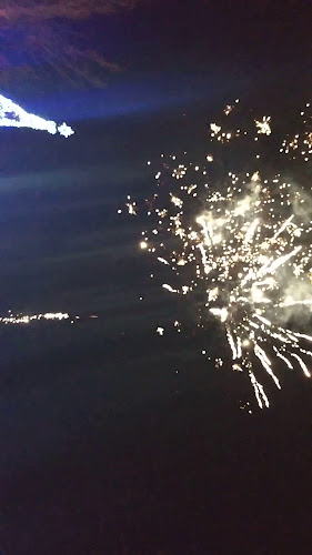 Opinii despre кафе-бар ,,Корал" în Дупница - Гастрономия и хотелиерство