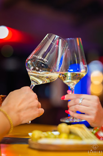 Opinii despre Gardens retro bar&café în Казанлък - Гастрономия и хотелиерство