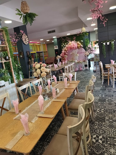 Opinii despre Ресторант с детски кът ZIZO în Поморие - Гастрономия и хотелиерство