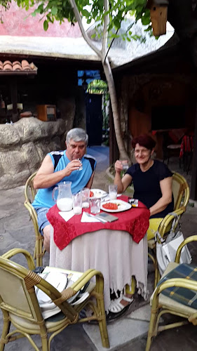 Opinii despre Смокините în Казанлък - Гастрономия и хотелиерство