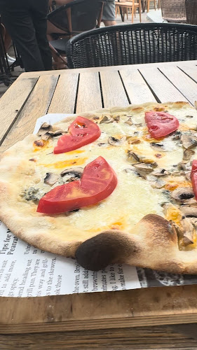 Бургас Център, пл. „Баба Ганка“ 4, 8000 Бургас