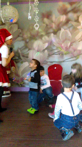 9JXF+R4, кв. Мара Денчева, до бл. 20, сладкарница, 5800, 5800 Плевен