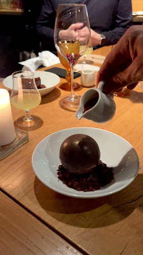 Opinii despre Hotel Sense Gastro Bar în София - Гастрономия и хотелиерство