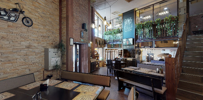 Кантоната - Гастрономия и хотелиерство