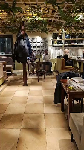 Opinii despre Ресторант ВКЪЩИ în Варна - Гастрономия и хотелиерство