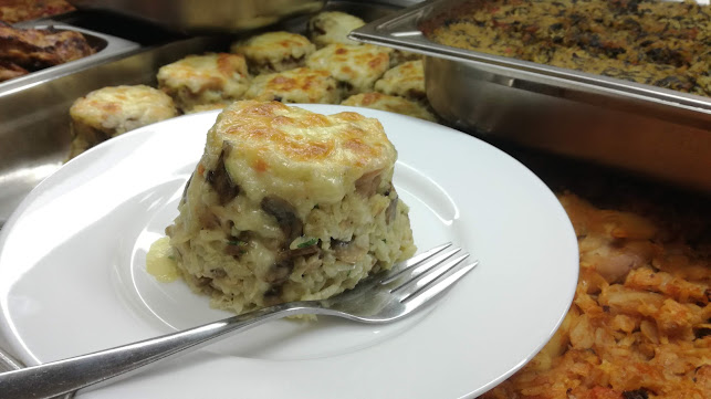 Ана Мария - Гастрономия и хотелиерство