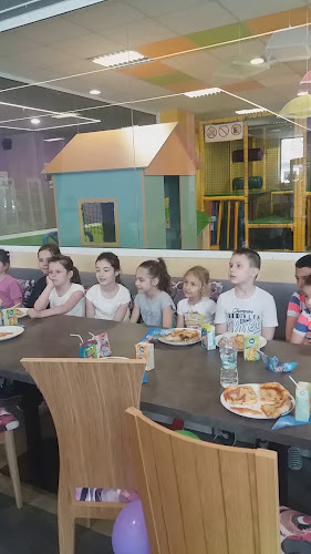 Opinii despre Виолет Кафе Бар în Плевен - Гастрономия и хотелиерство