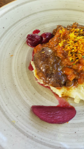 улица „Христо Белчев“ 20, ул. „Солунска“ 14, 1000 София