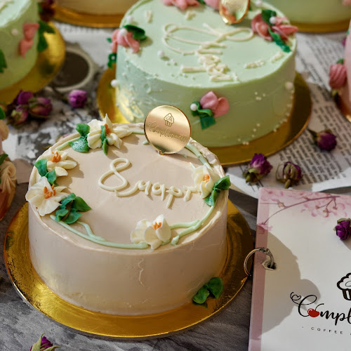 Comentarii opinii despre Complimenti - Coffee & Desserts | Декорирани торти, Сватбени торти, Сладолед, Кетъринг, Италианско кафе Пловдив