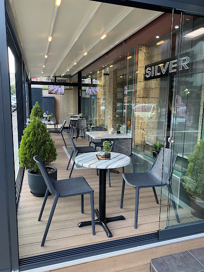 Снекбар „Силвър грийн“