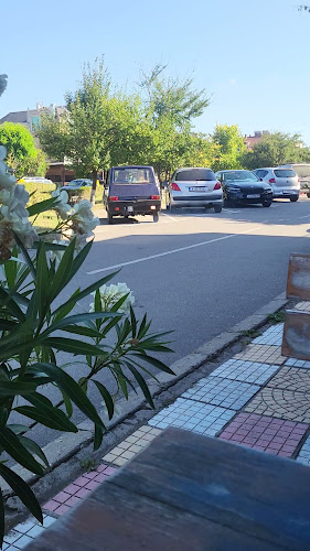 Opinii despre Tiki Bar And Grill Primorsko în Приморско - Гастрономия и хотелиерство