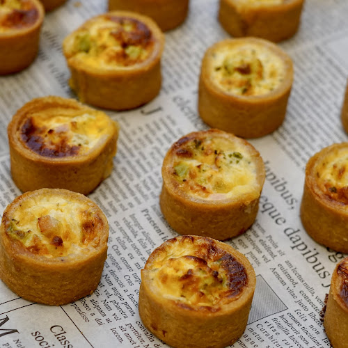 Comentarii opinii despre Complimenti - Coffee & Desserts | Декорирани торти, Сватбени торти, Сладолед, Кетъринг, Италианско кафе Пловдив