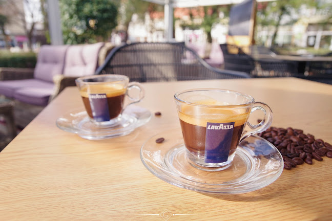 Gardens retro bar&café - Гастрономия и хотелиерство