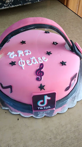 Кафе-сладкарница "Менар" - Гастрономия и хотелиерство