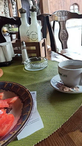 Ресторант "Родина" - Луковит