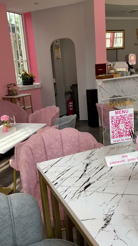 Pinko Lounge Cafe & Bar