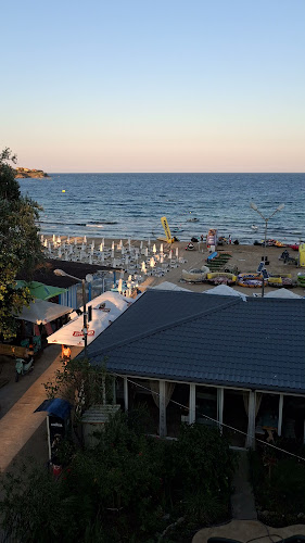 Свети Никола - Каваците - Гастрономия и хотелиерство