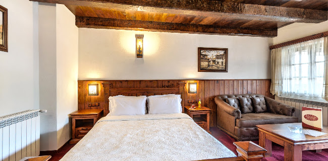 ул. „Търговска“ 1, 2777 Добринище