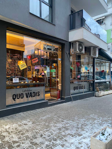 ж.к. Белите брези, ул. „Хайдушка гора“ 20, 1612 София