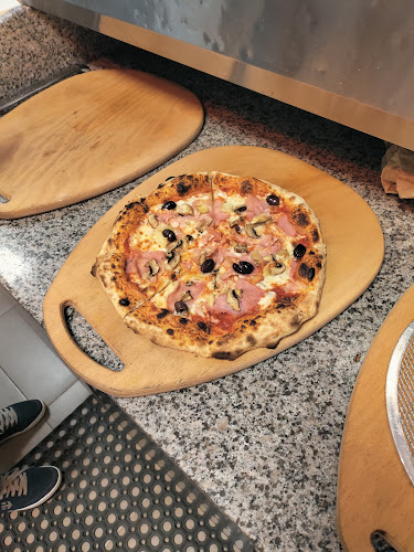 Пица-Кафе & Бар „Европа“ - Гастрономия и хотелиерство