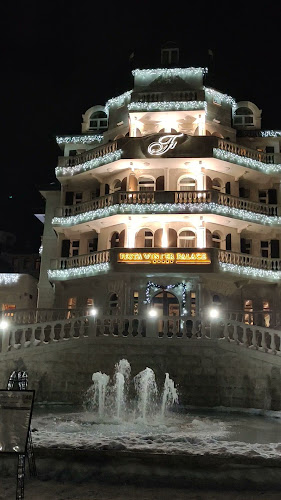 Wine & Dine Seasons Restaurant