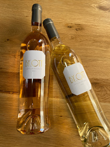 Comentarii opinii despre Enoteca Wine & Friends