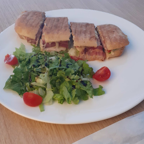 ОЧКВАЙТЕ НИ СКОРО ПАК нова локация Ciccione Panini Bar & Pizza # Zaimov - Гастрономия и хотелиерство