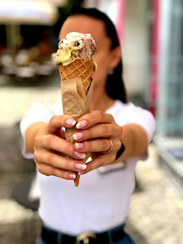 Complimenti - Coffee & Desserts | Декорирани торти, Сватбени торти, Сладолед, Кетъринг, Италианско кафе Пловдив - Пловдив