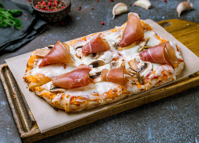 Comentarii opinii despre ОЧКВАЙТЕ НИ СКОРО ПАК нова локация Ciccione Panini Bar & Pizza # Zaimov