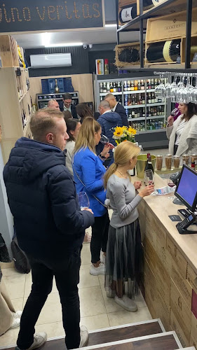 CHAMPAGNE wine shop & bar - Гастрономия и хотелиерство