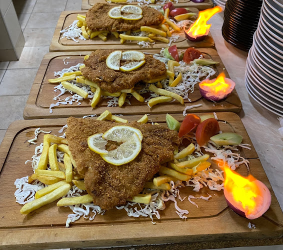 Снек Бар "Котвата при Жени" - Божурец