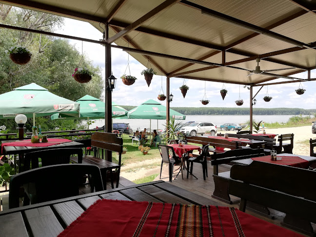 Ресторант край Реката