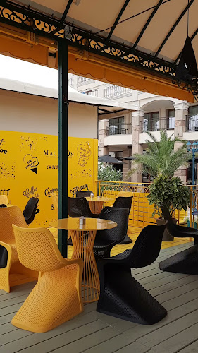 Opinii despre Macaron Cakes & Coffee în Балчик - Гастрономия и хотелиерство