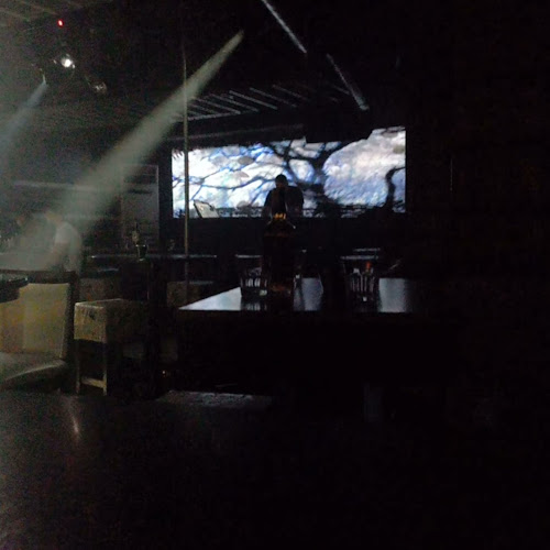 Opinii despre Клуб „Аура“ în Кърджали - Гастрономия и хотелиерство